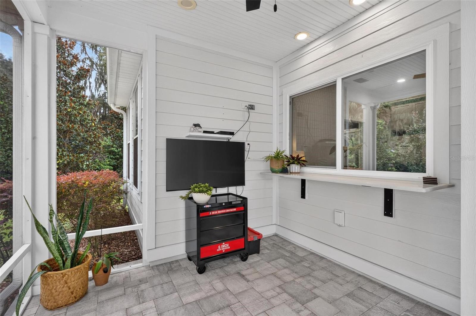12103 GRAND OAK LANE