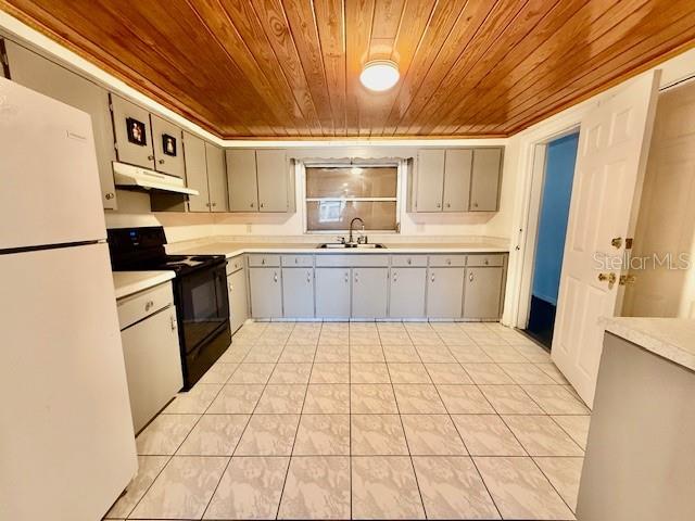 SUNSHINE ACRES - Residential Lease