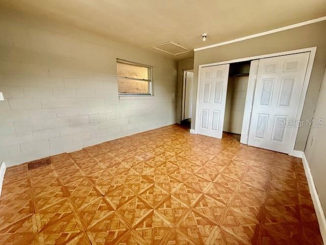 SUNSHINE ACRES - Residential Lease