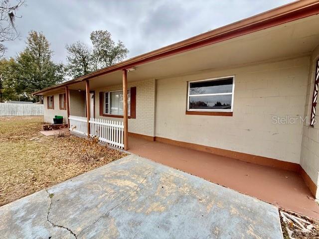 SUNSHINE ACRES - Residential Lease