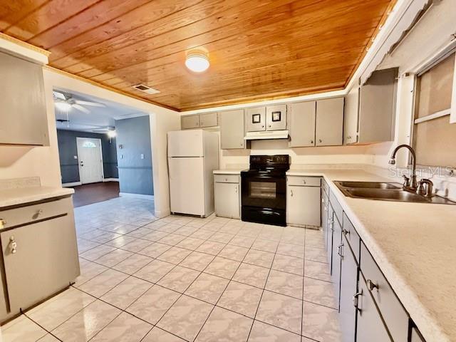 SUNSHINE ACRES - Residential Lease