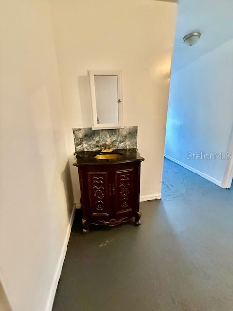 SUNSHINE ACRES - Residential Lease