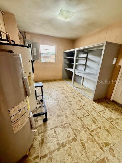 SUNSHINE ACRES - Residential Lease