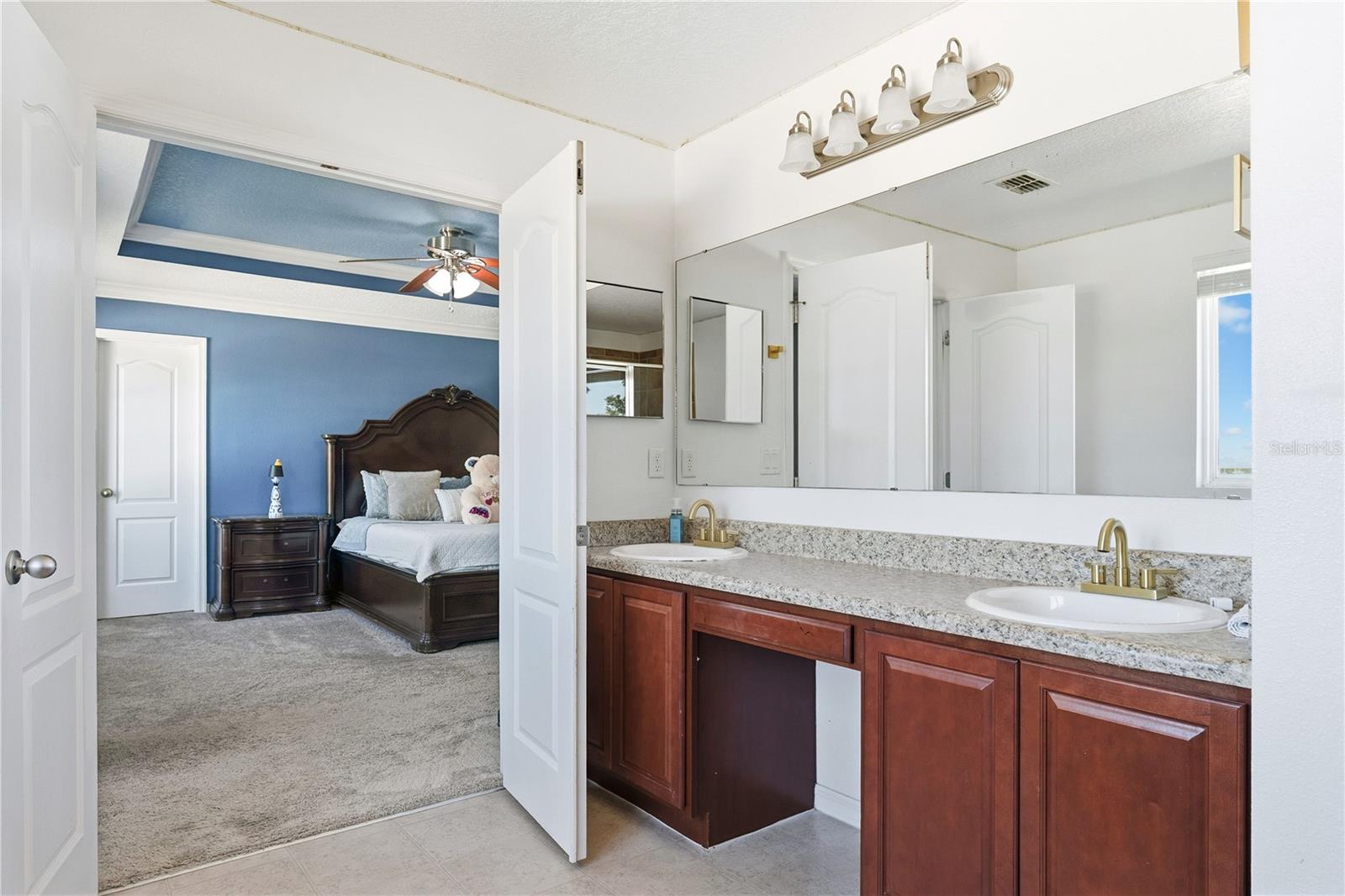 LIBERTY SQUARE - Residential