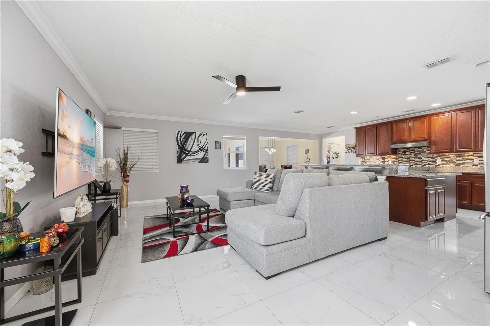 LIBERTY SQUARE - Residential