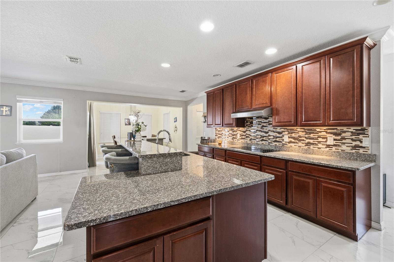 LIBERTY SQUARE - Residential