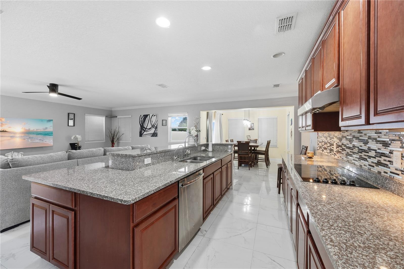 LIBERTY SQUARE - Residential