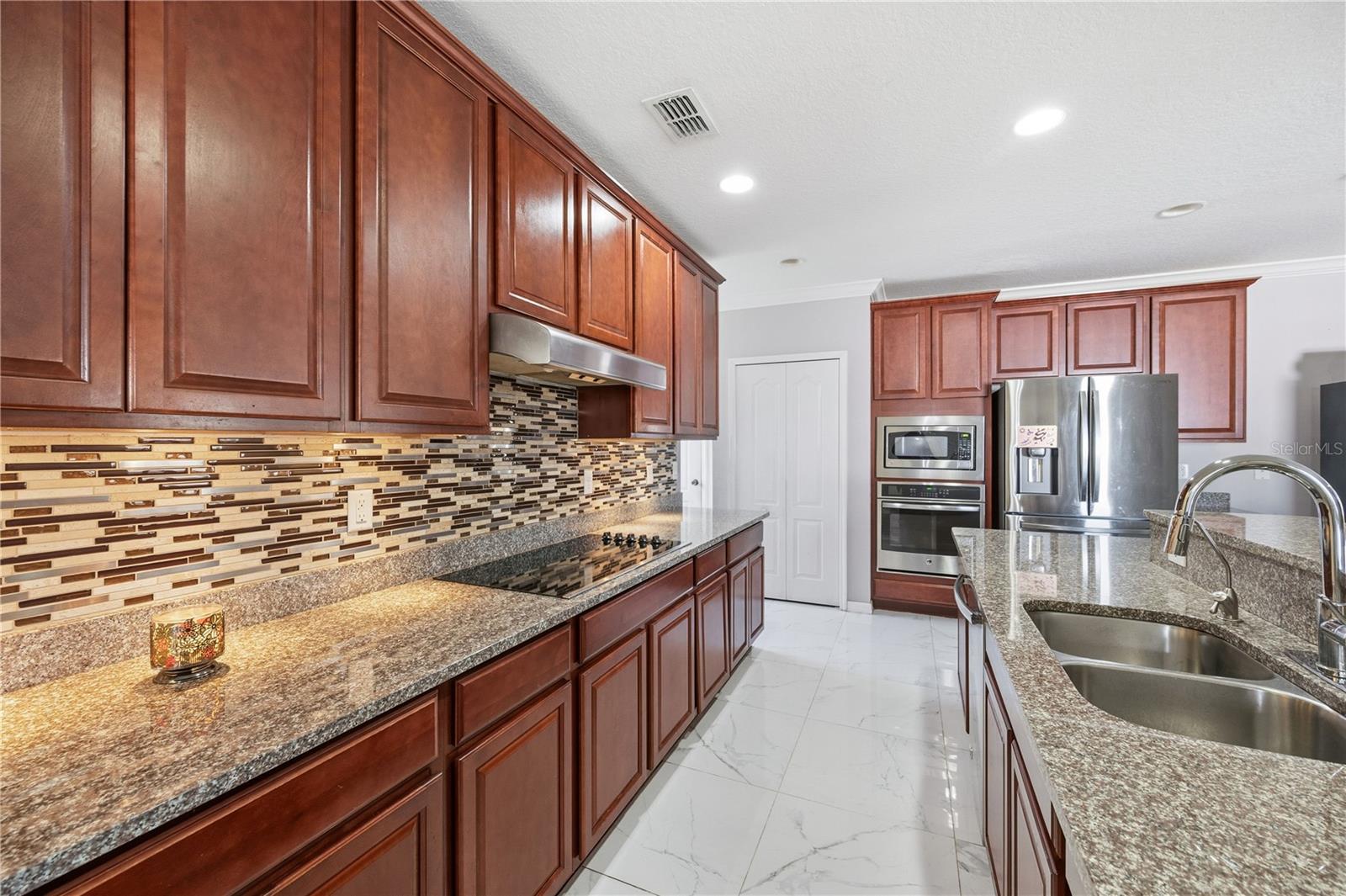 LIBERTY SQUARE - Residential