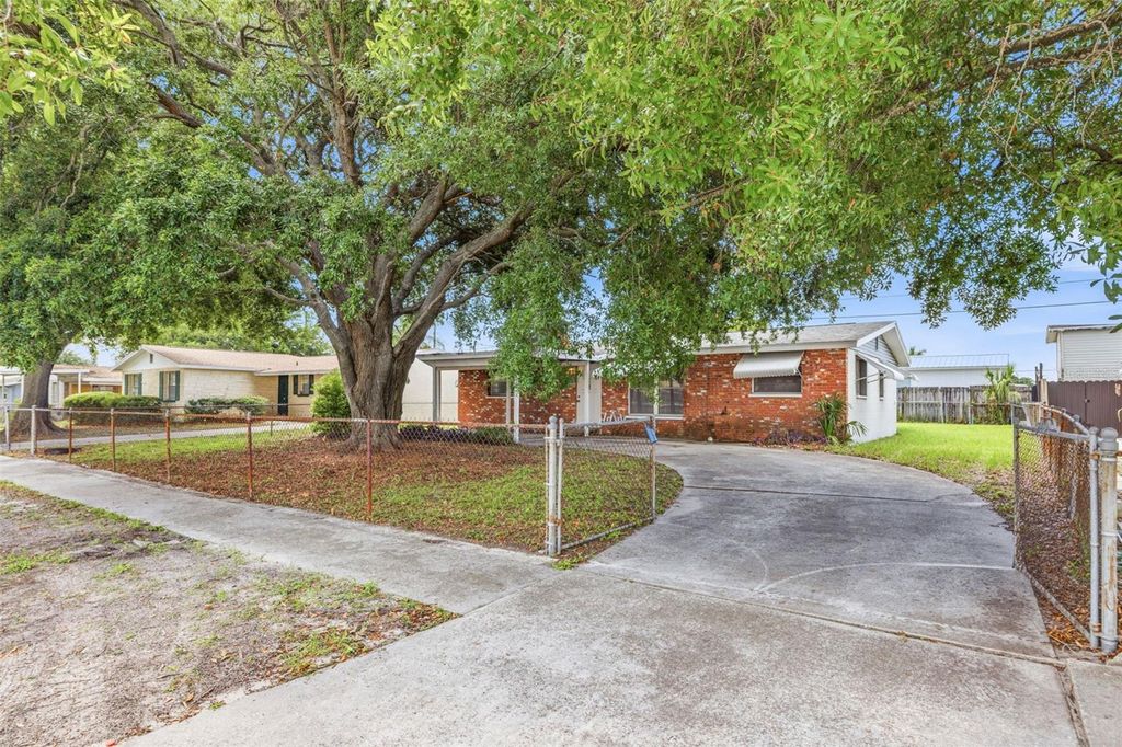 Photo of 4408 W Elm Street, Tampa, FL 33614 (MLS # TB8527483)