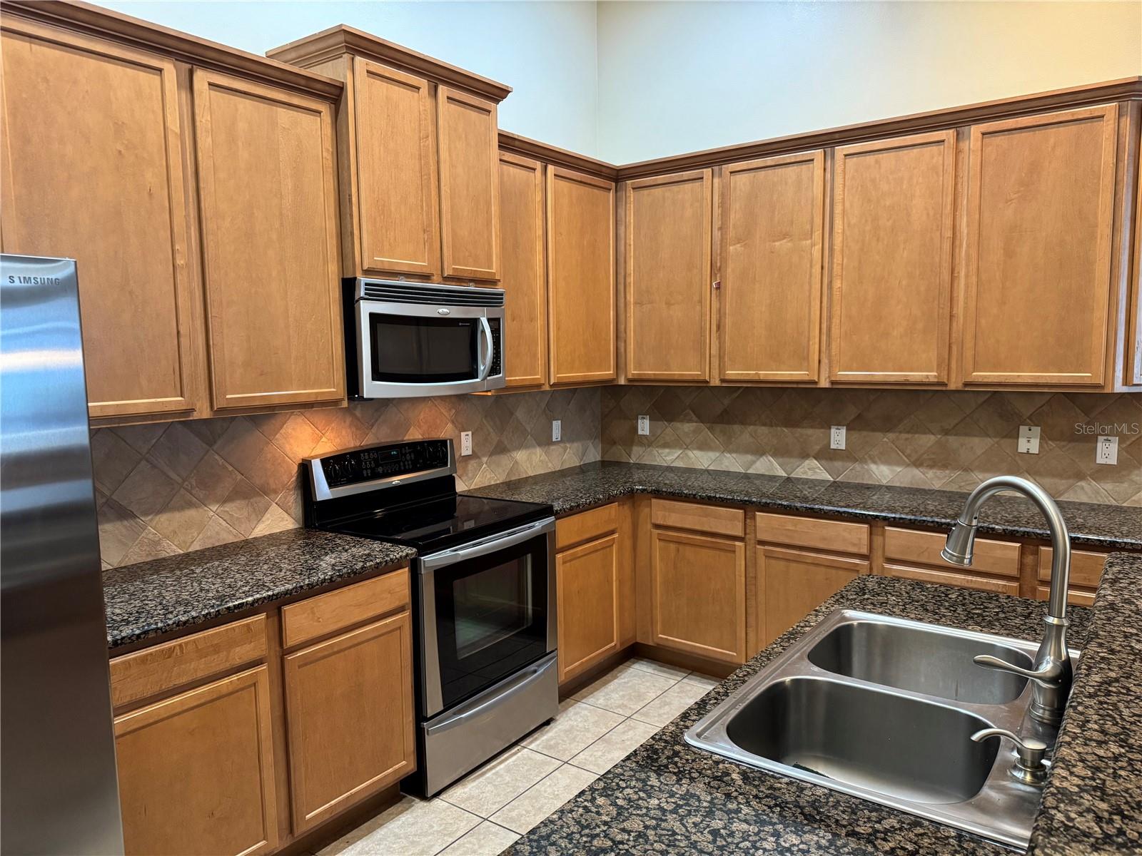 CARRIAGE POINTE A-I & L - Residential