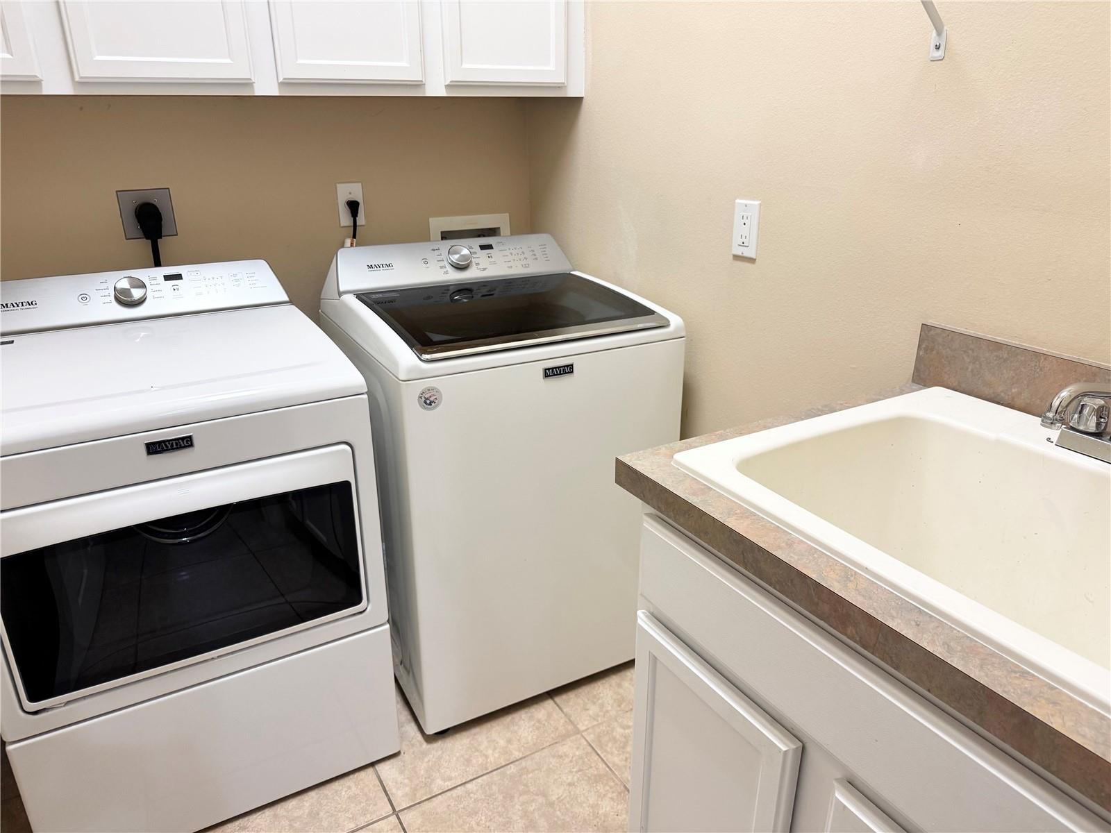 CARRIAGE POINTE A-I & L - Residential