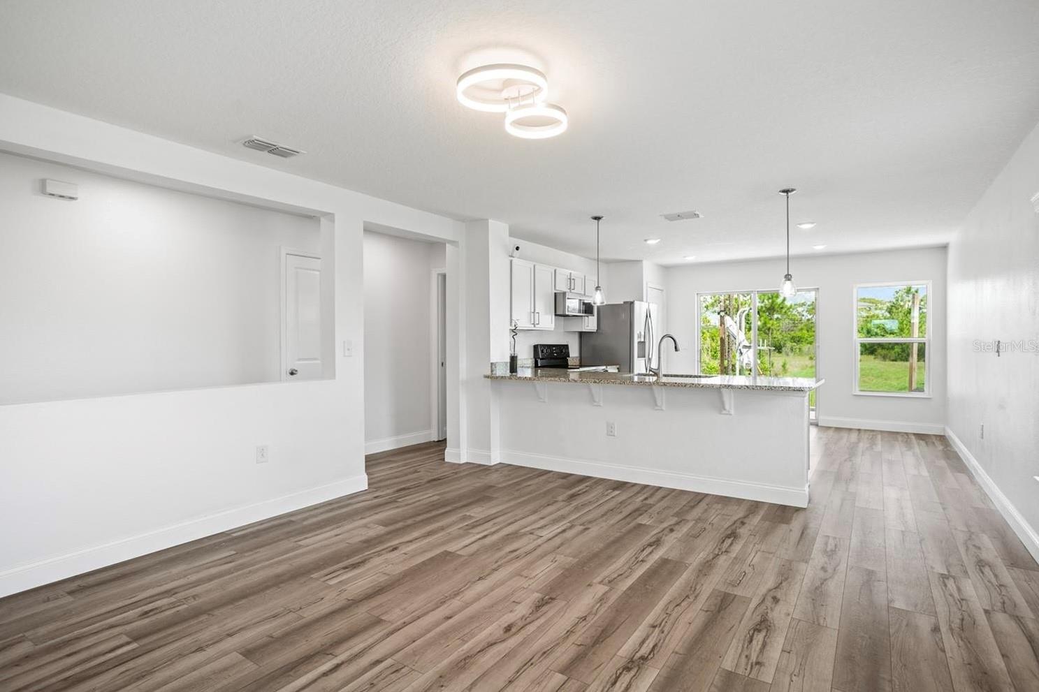 PRESERVATION POINTE PH 1 - Residential Lease