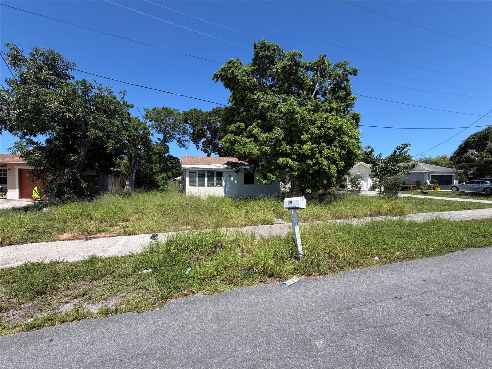 39 NW 13TH AVENUE