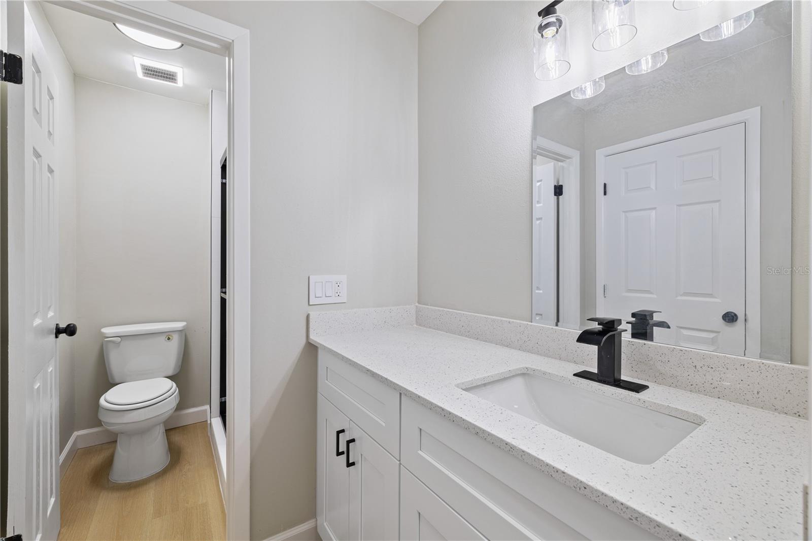 WHISPER LAKES - Residential