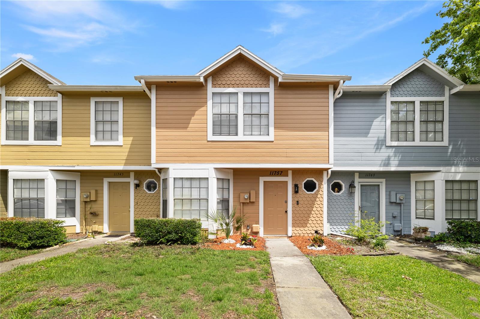 WHISPER LAKES - Residential