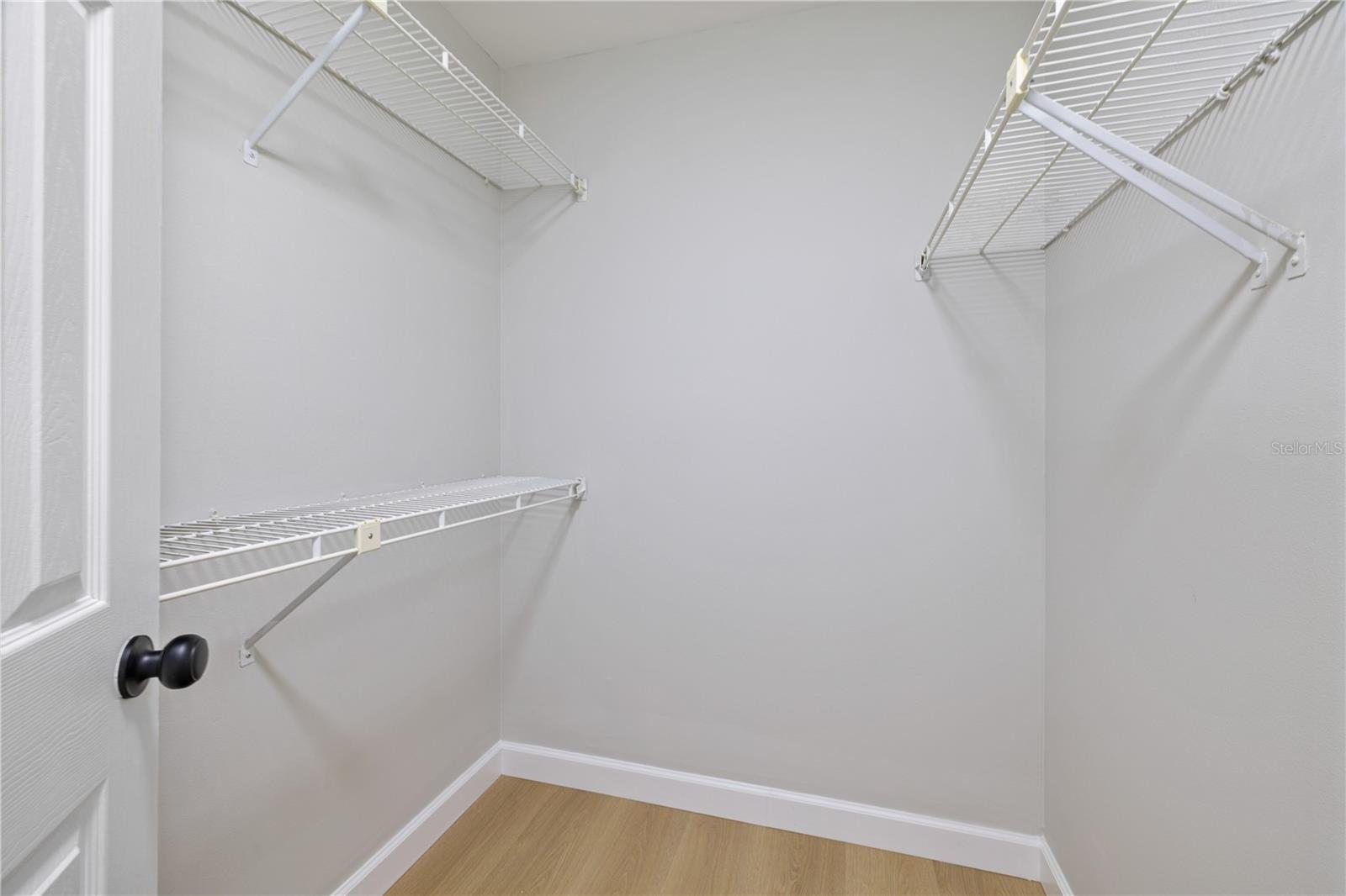 WHISPER LAKES - Residential