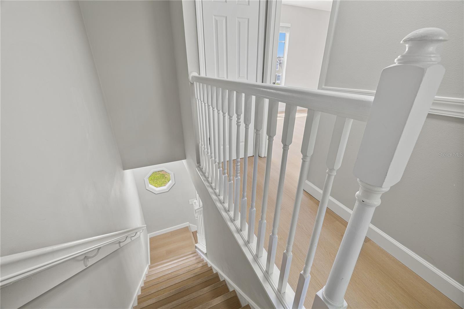 WHISPER LAKES - Residential