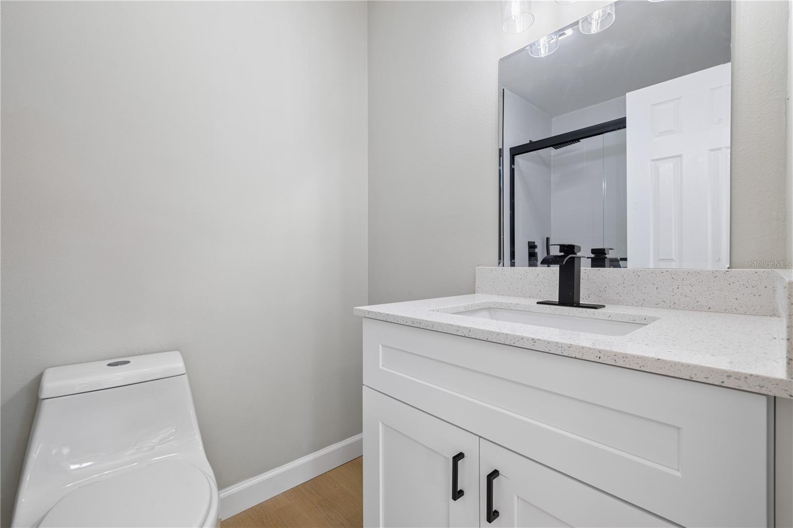 WHISPER LAKES - Residential