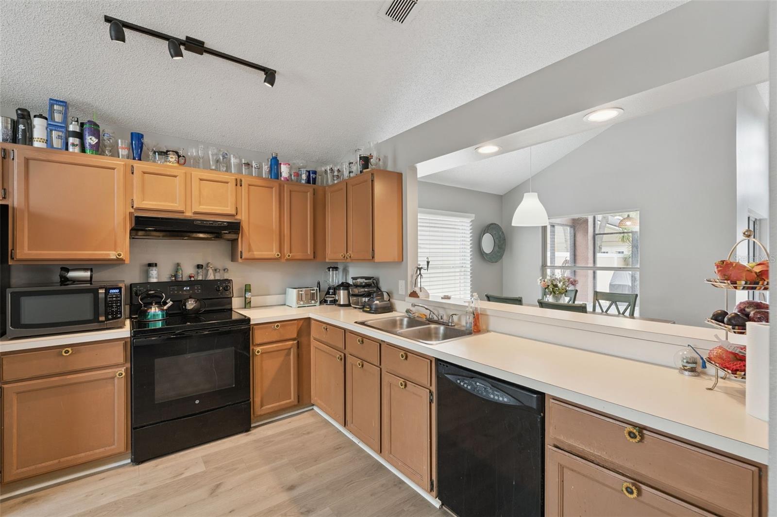 DEER RUN UNIT 12B - Residential