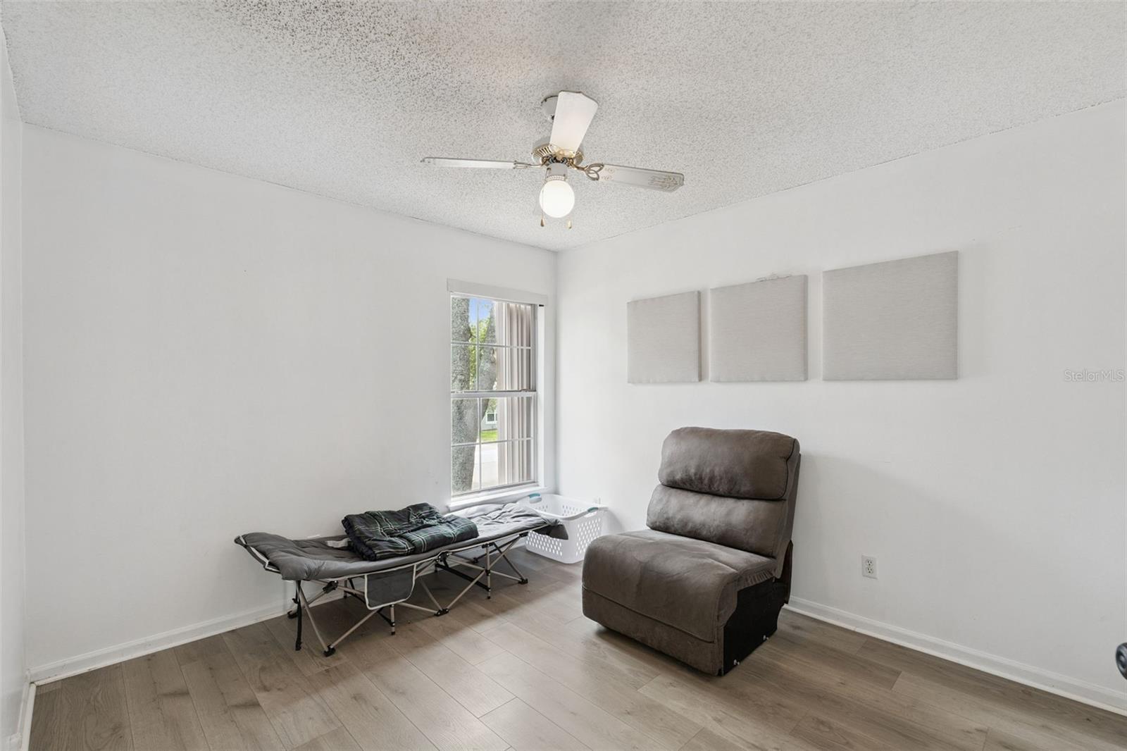 DEER RUN UNIT 12B - Residential