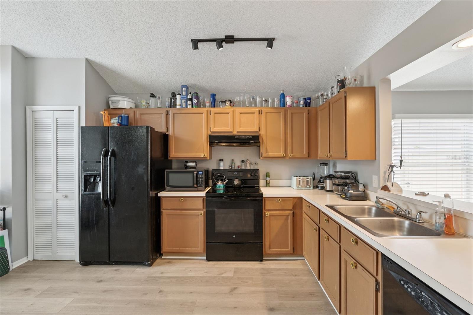 DEER RUN UNIT 12B - Residential