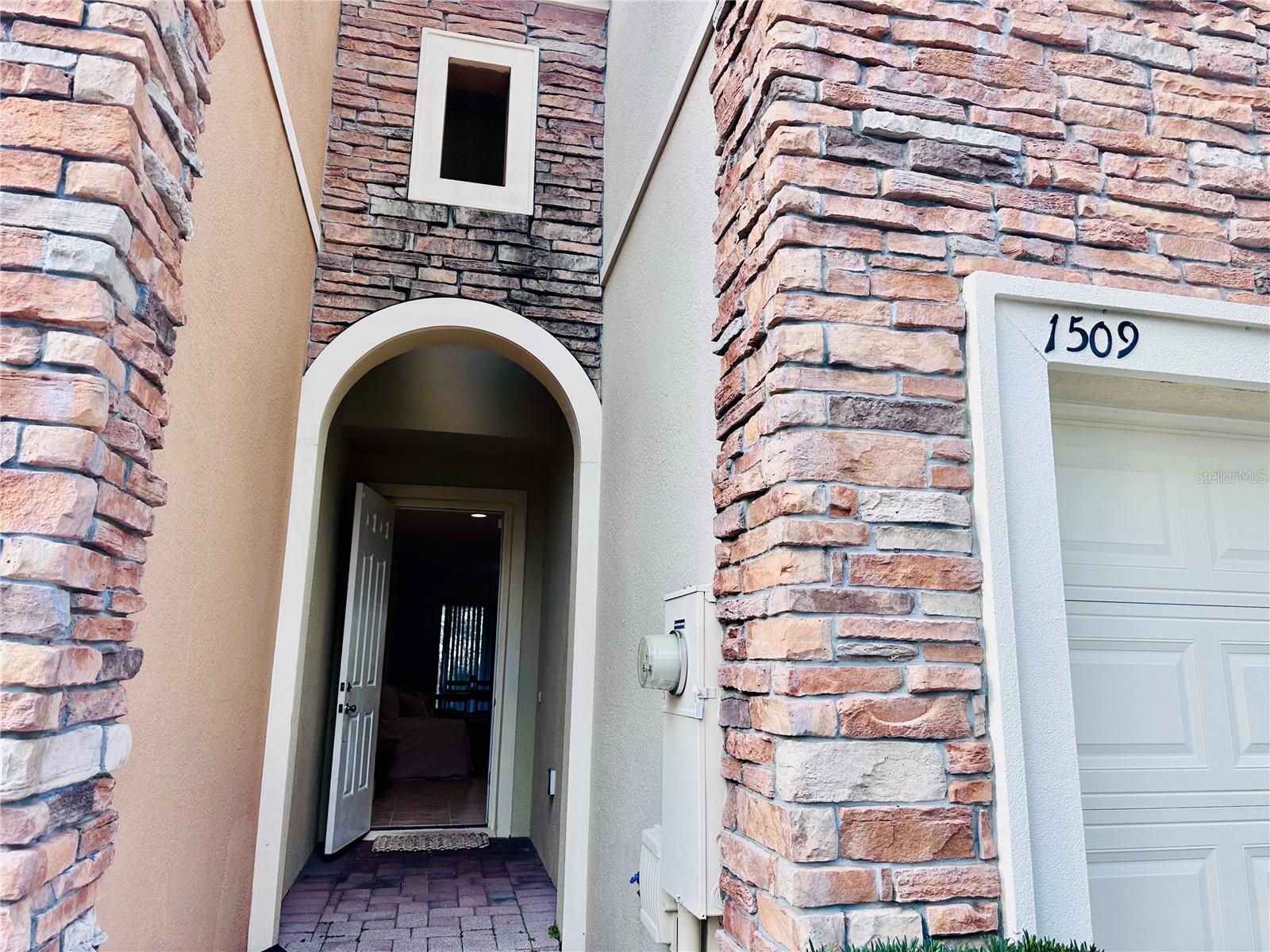 1509 PORTOFINO MEADOWS BOULEVARD