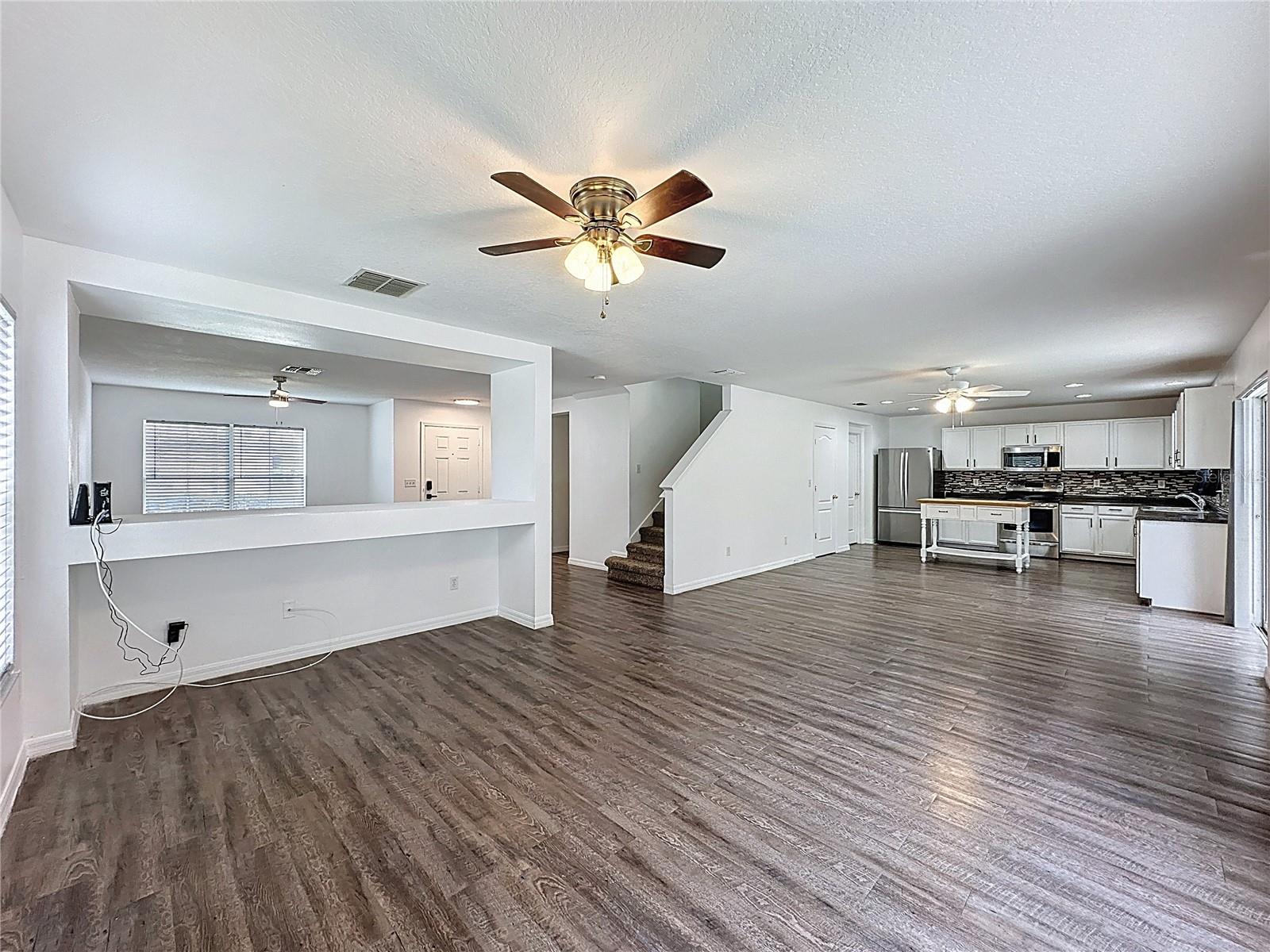 SUNRISE LAKES PH III SUB - Residential Lease