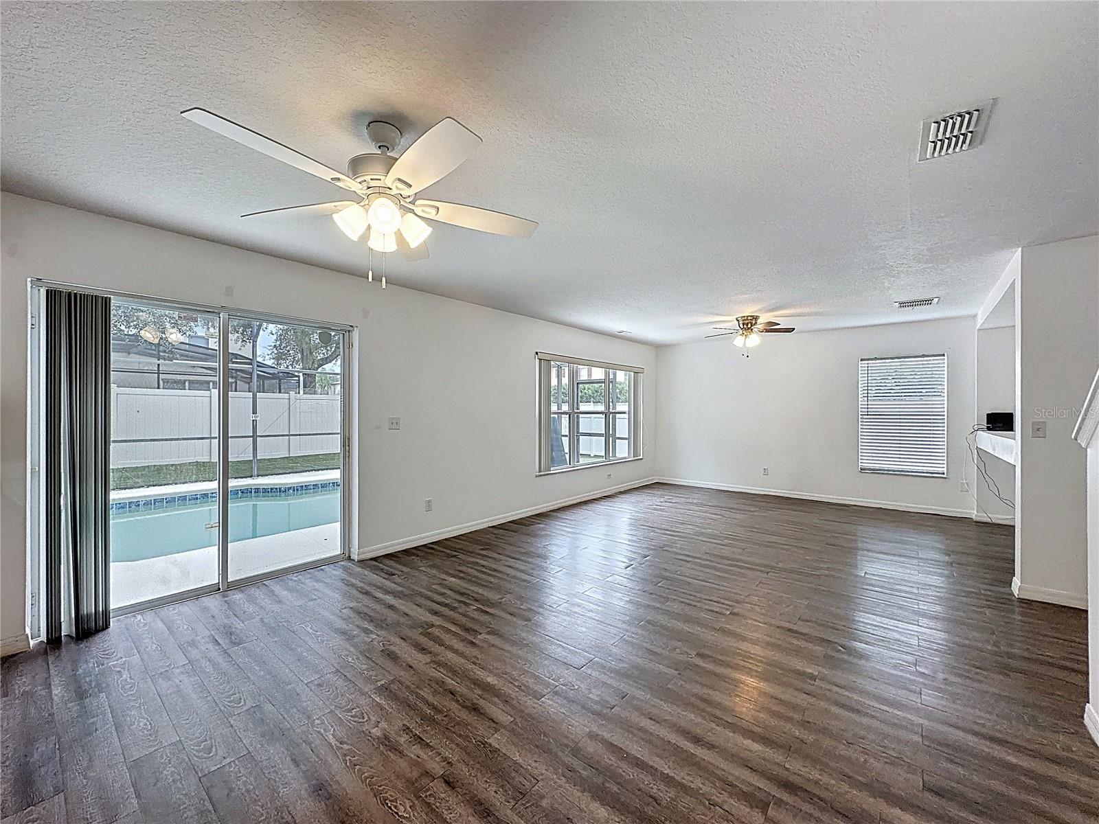 SUNRISE LAKES PH III SUB - Residential Lease