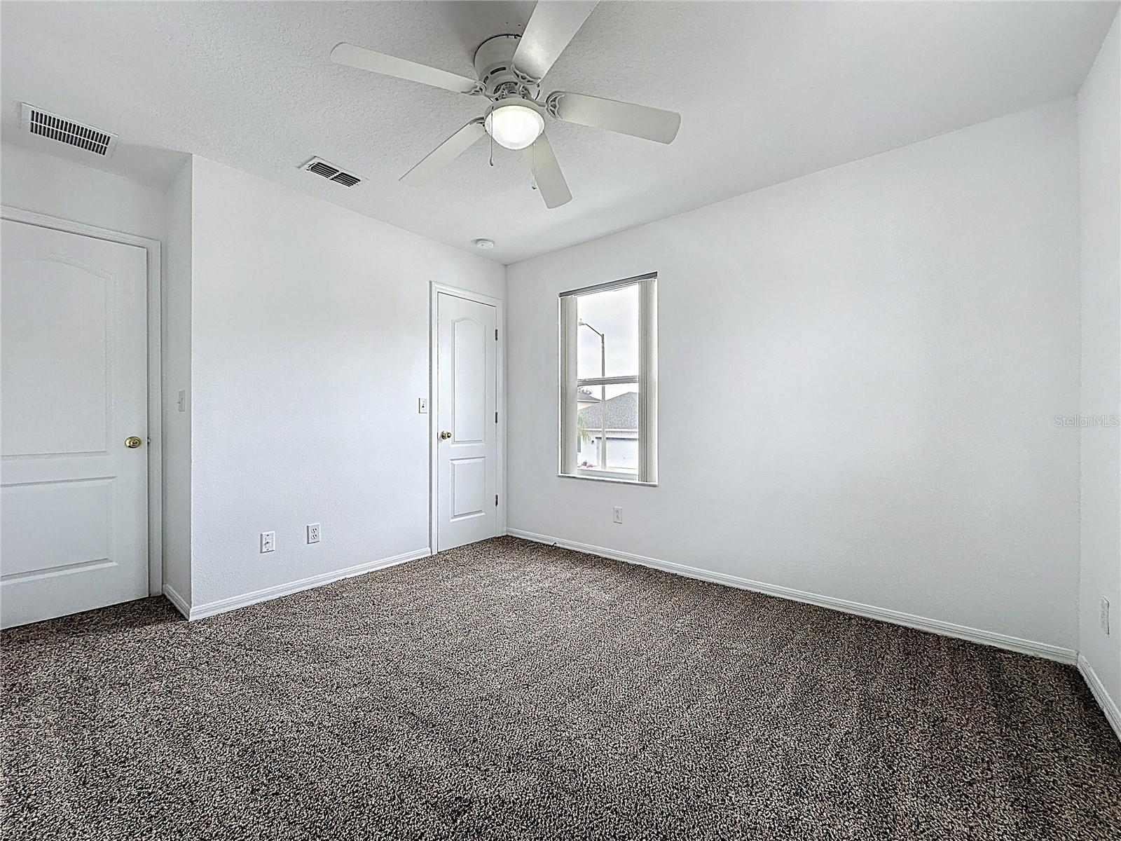 SUNRISE LAKES PH III SUB - Residential Lease