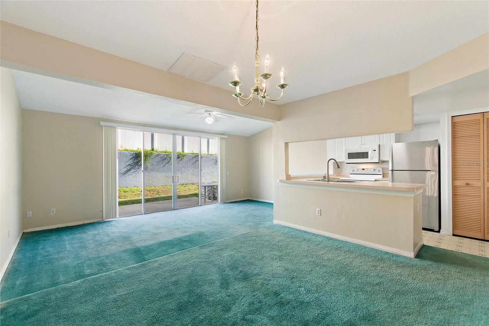 ISLAND CLUB WEST PH 01 - Residential Lease