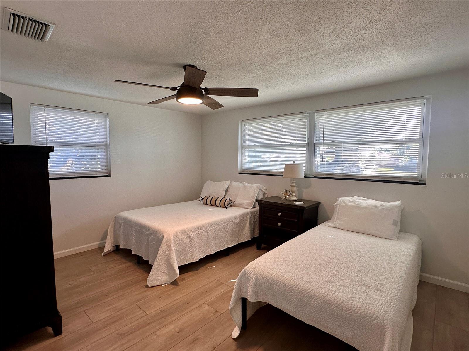 JASMINE LAKES - Residential