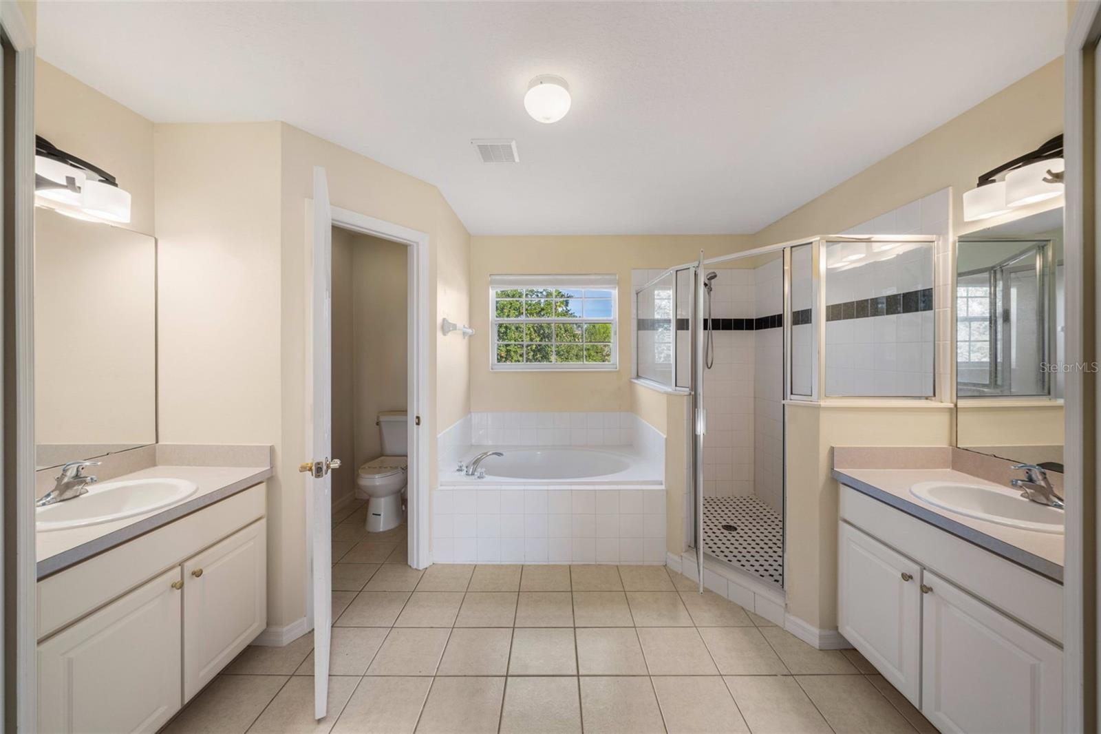 HIGHGATE PARK PH 02 - Residential