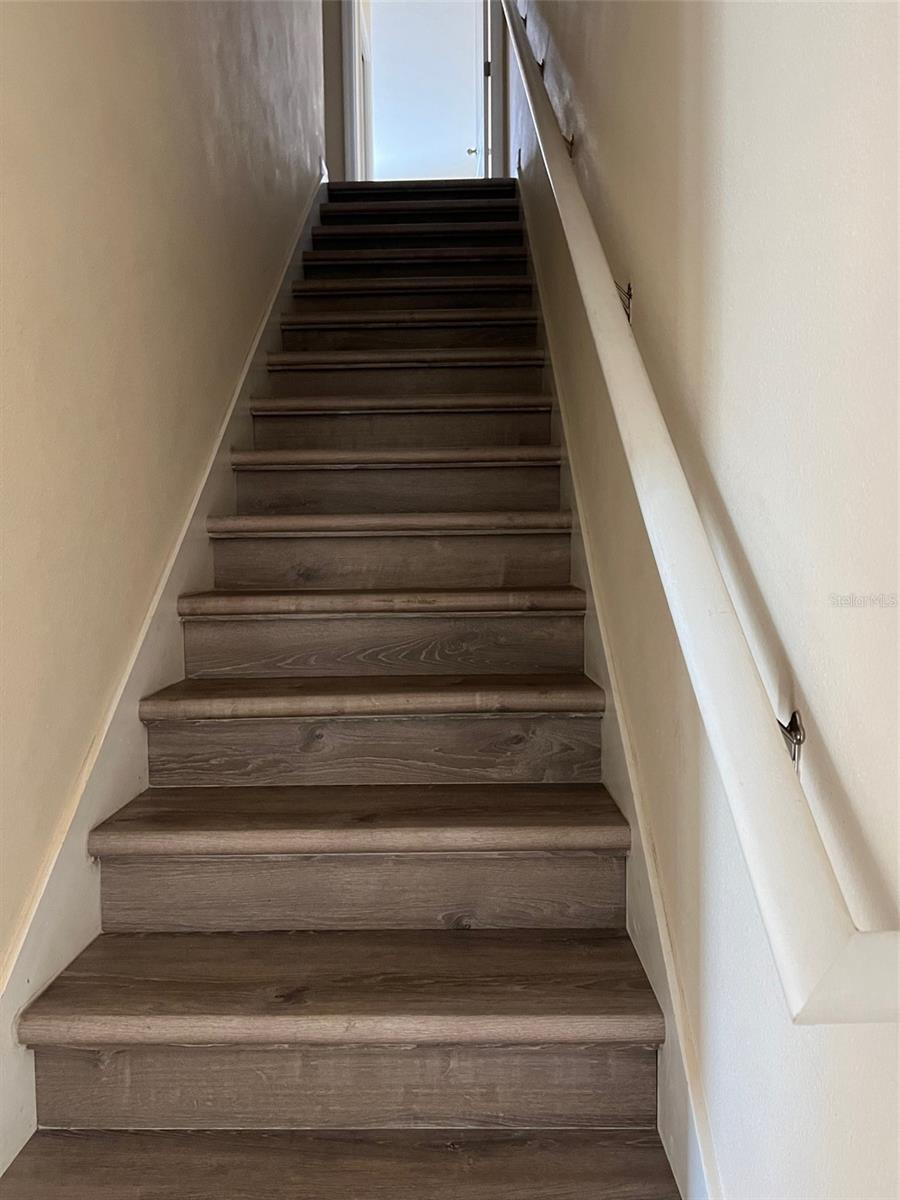 CALLISTA CAY - Residential Lease