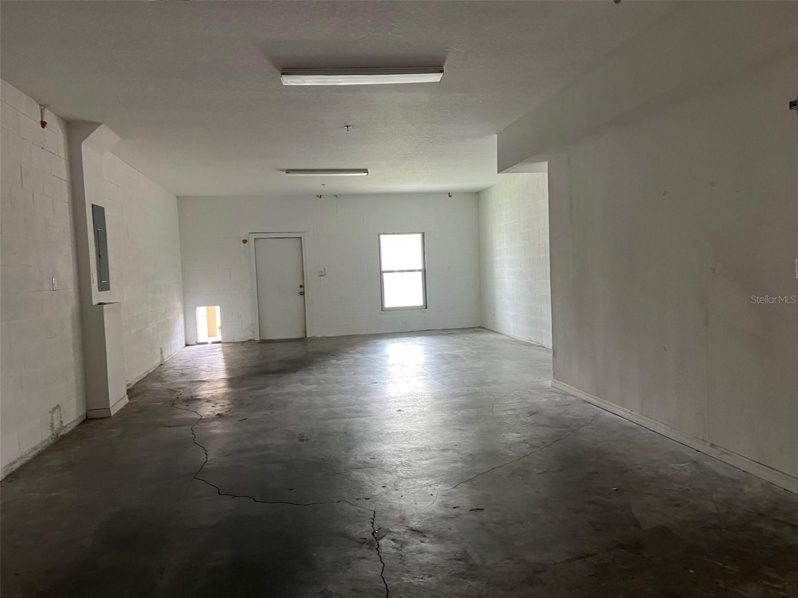 CALLISTA CAY - Residential Lease