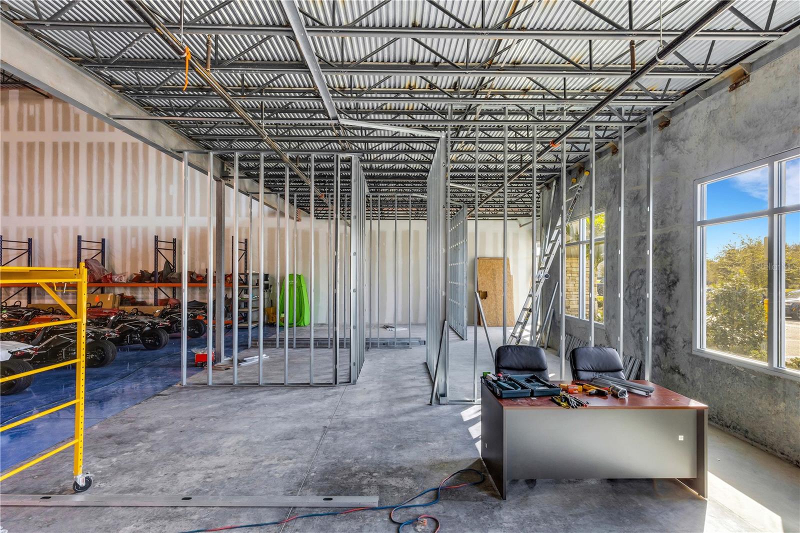 GATEWOOD CORPORATE CENTER COMM CON - Commercial Sale