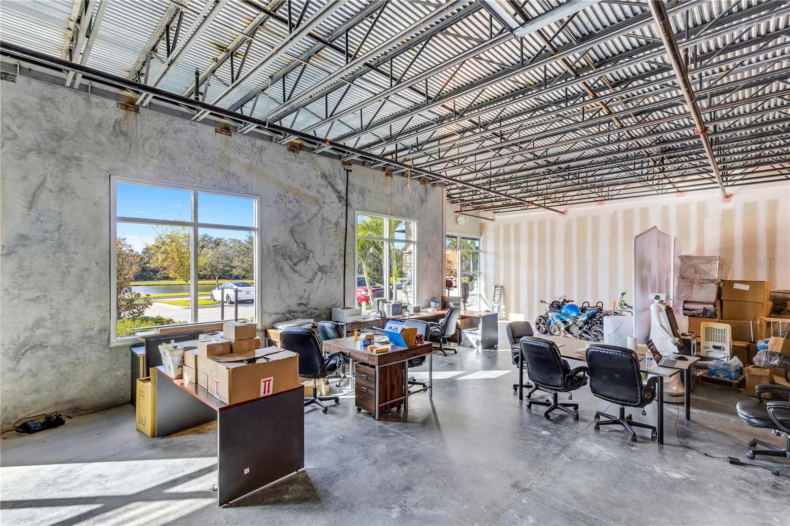 GATEWOOD CORPORATE CENTER COMM CON - Commercial Sale