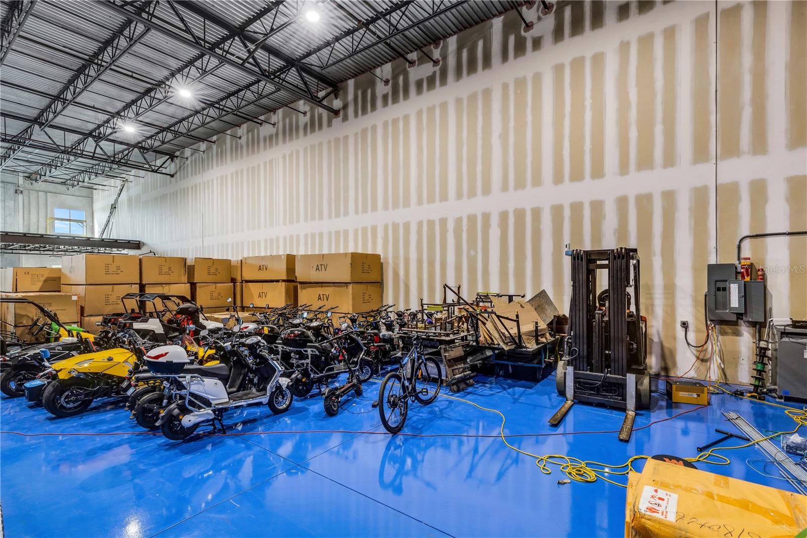 GATEWOOD CORPORATE CENTER COMM CON - Commercial Sale