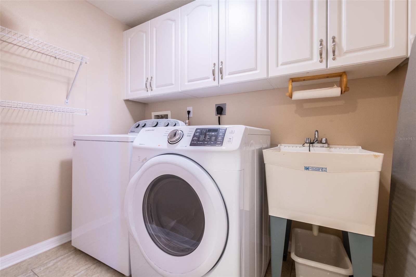 Ocean Walk Condo At Nsb - Residential