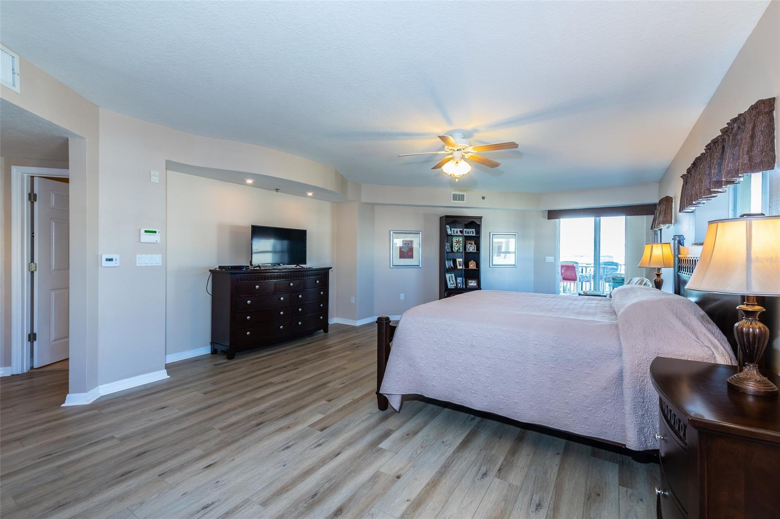 Ocean Walk Condo At Nsb - Residential