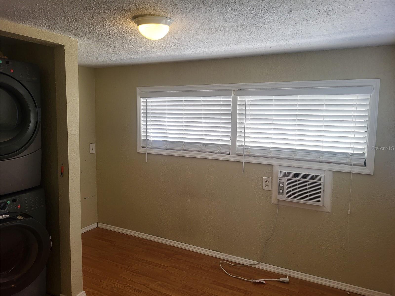 HOLIDAY VILLAGE CO-OP M/H UNREC - Residential