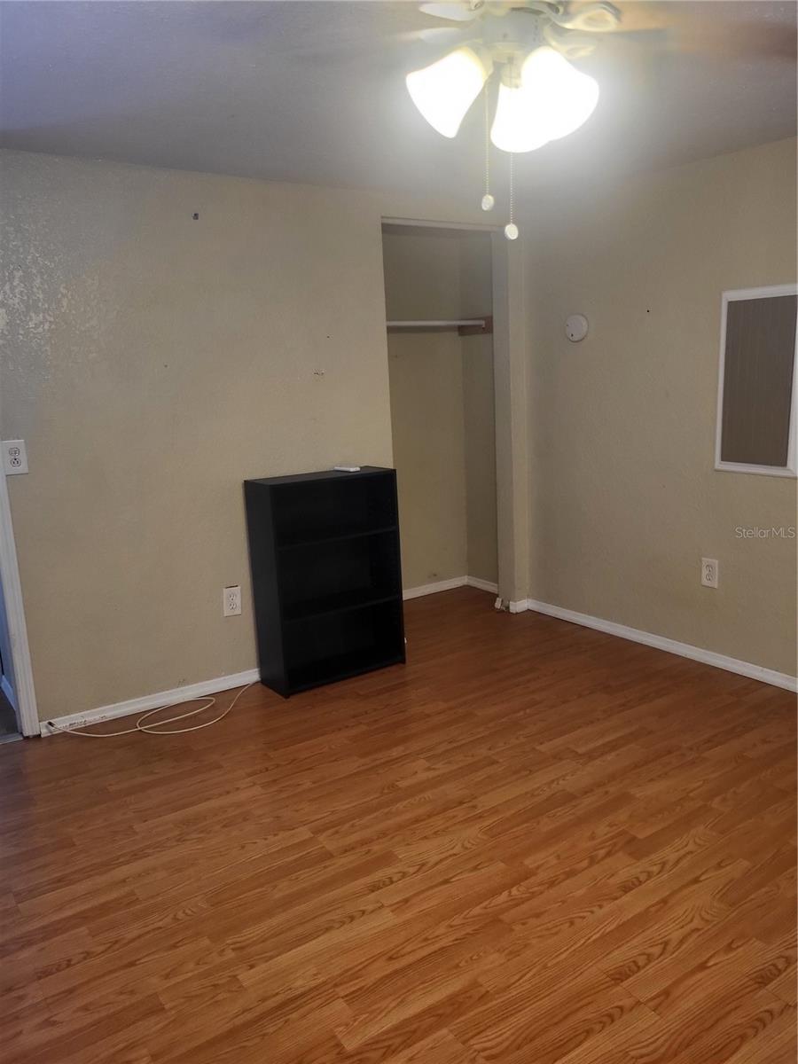 HOLIDAY VILLAGE CO-OP M/H UNREC - Residential