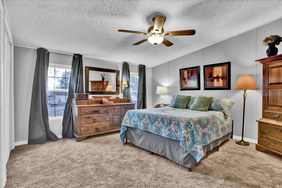 10404 HAWK COURT