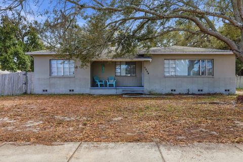 Photo of 7096 54th Avenue N, St Petersburg, FL 33709 (MLS # TB8481904)