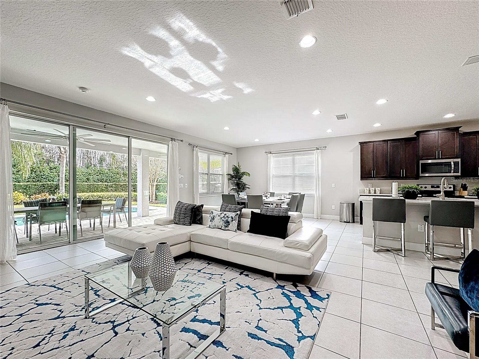 REUNION WEST PH 2 EAST - Residential Lease