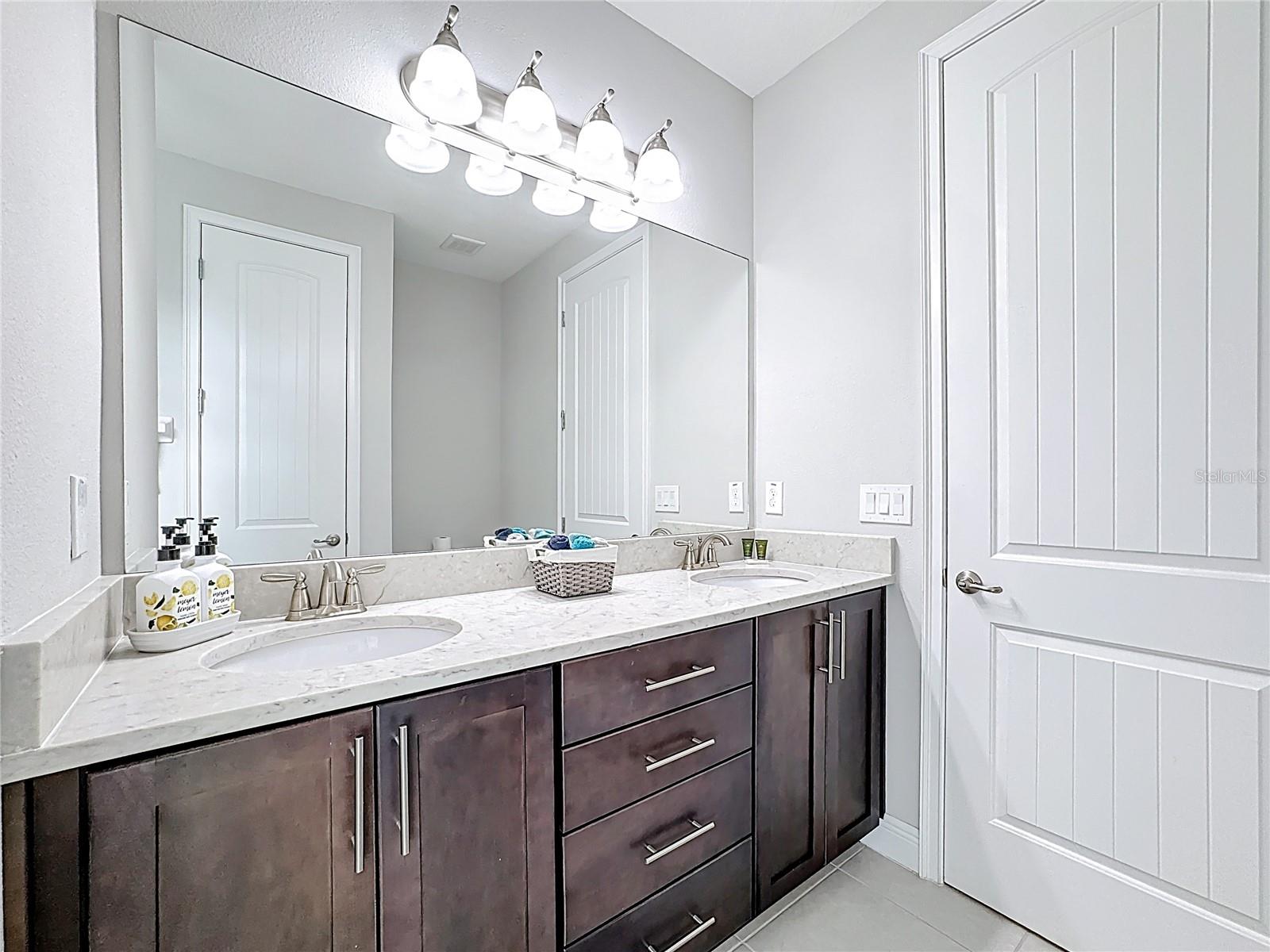 REUNION WEST PH 2 EAST - Residential Lease