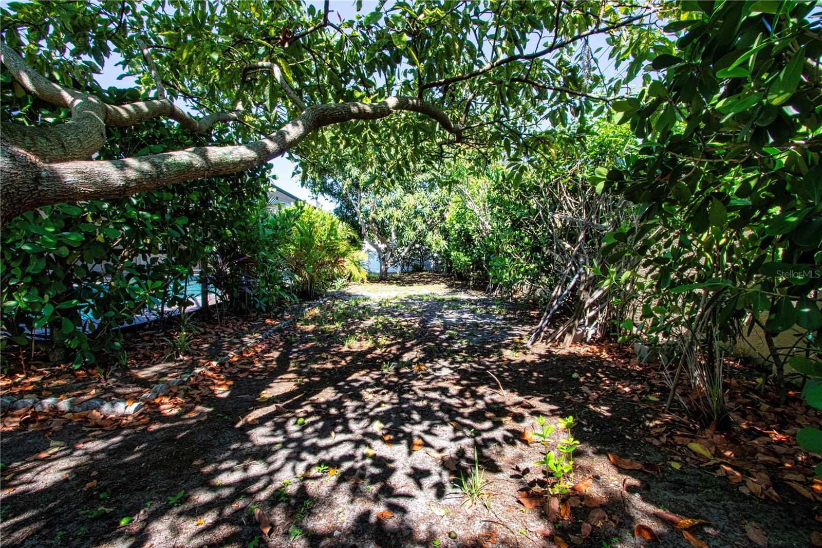 EMERALD GARDENS - Residential