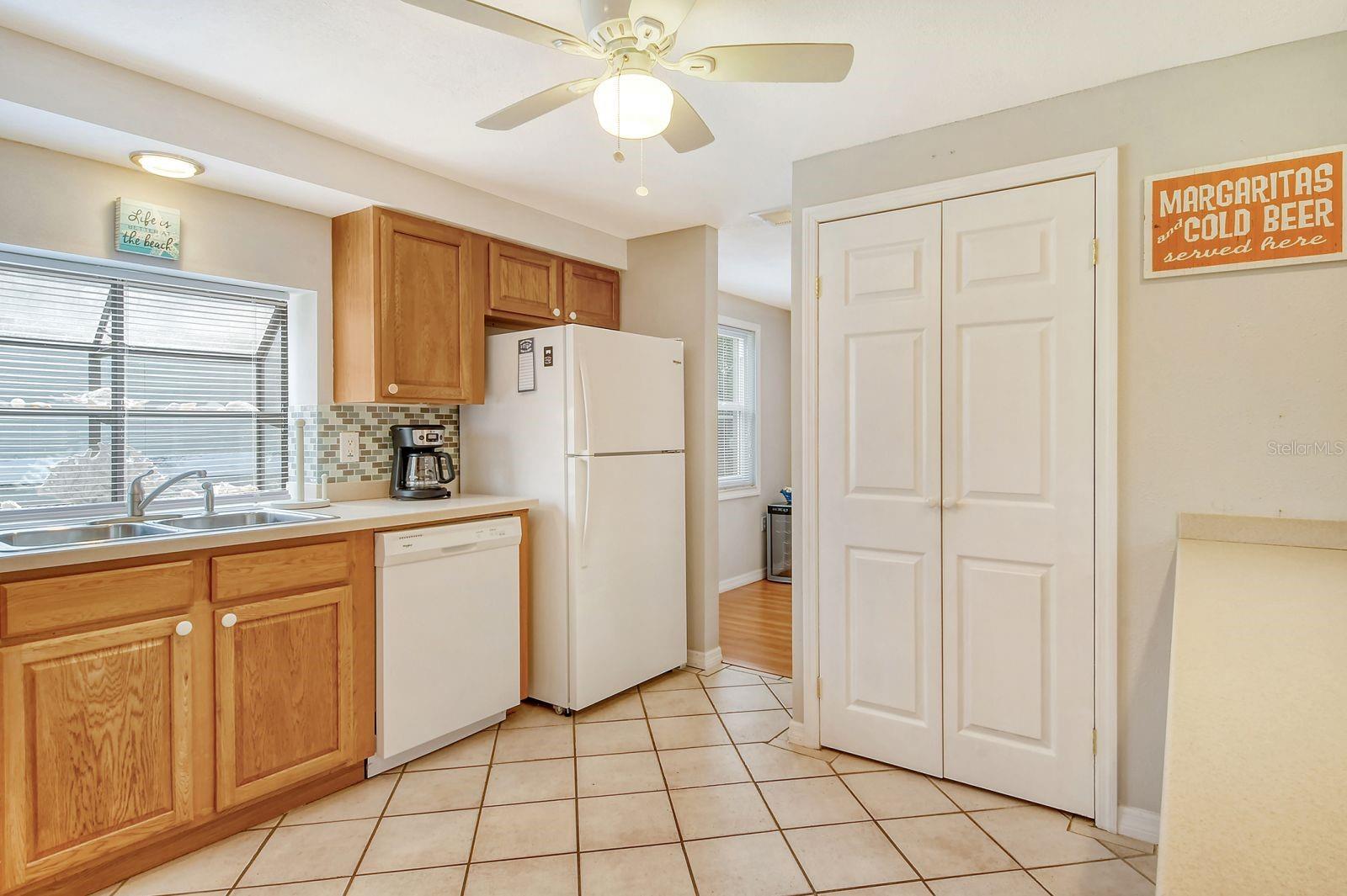 CORDOVA LAKES - Residential