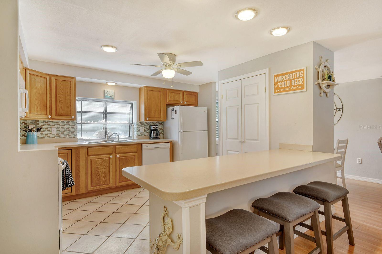 CORDOVA LAKES - Residential