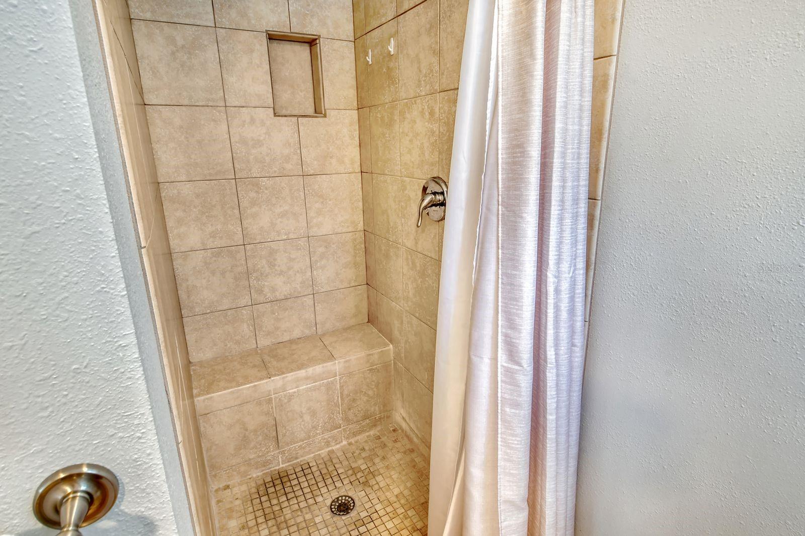 CORDOVA LAKES - Residential