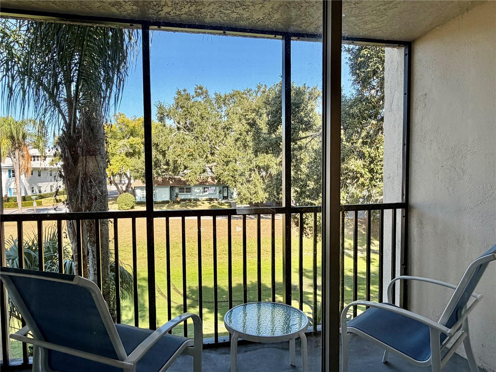 PATRICIAN OAKS UNIT 6 CONDO - Residential